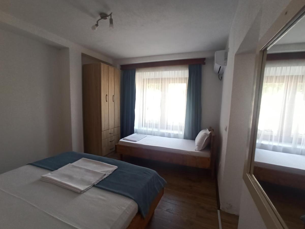 Apartments Kollari Улцинь Номер фото